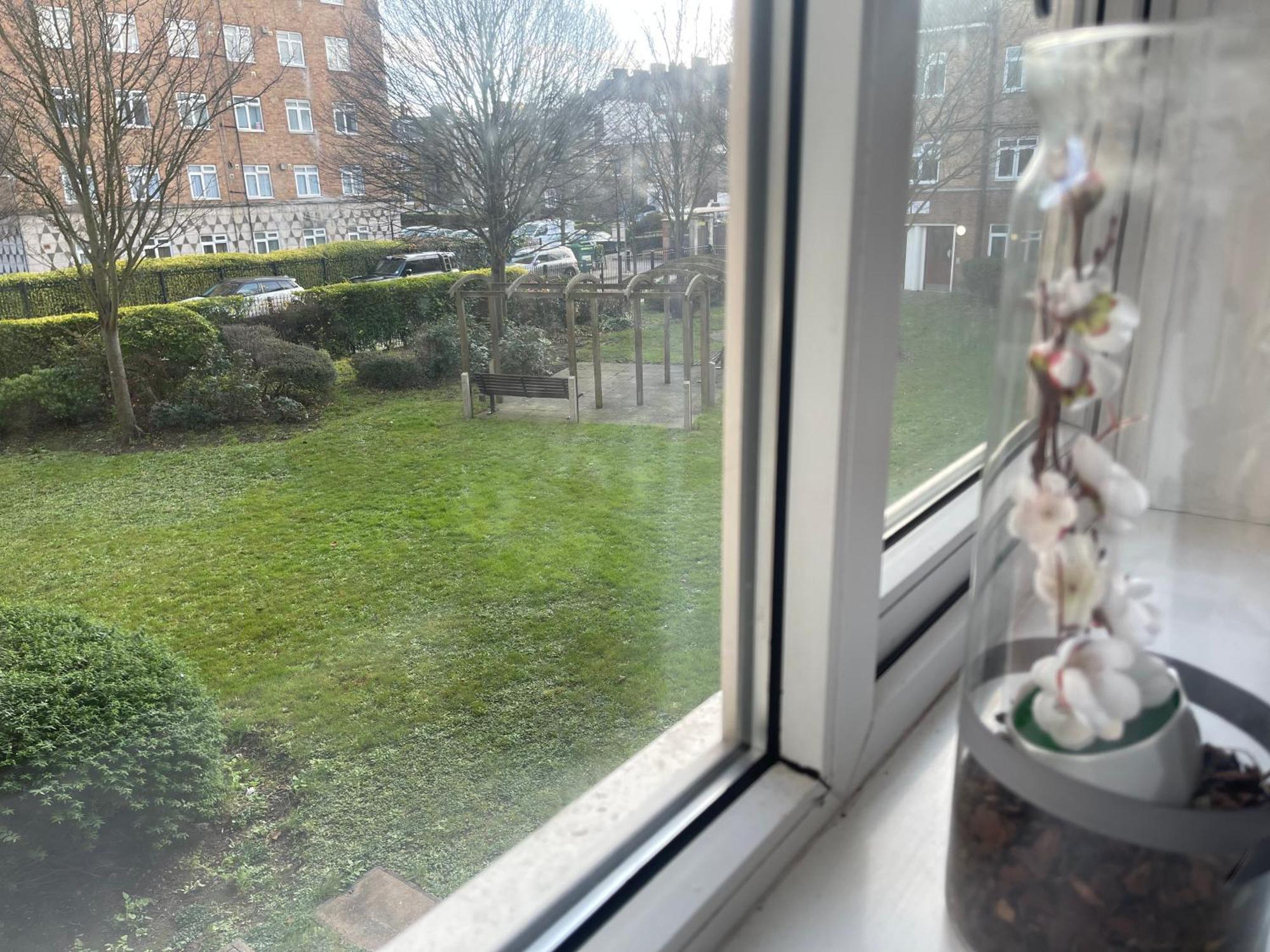 Room With Kitchen In Central London Exterior foto